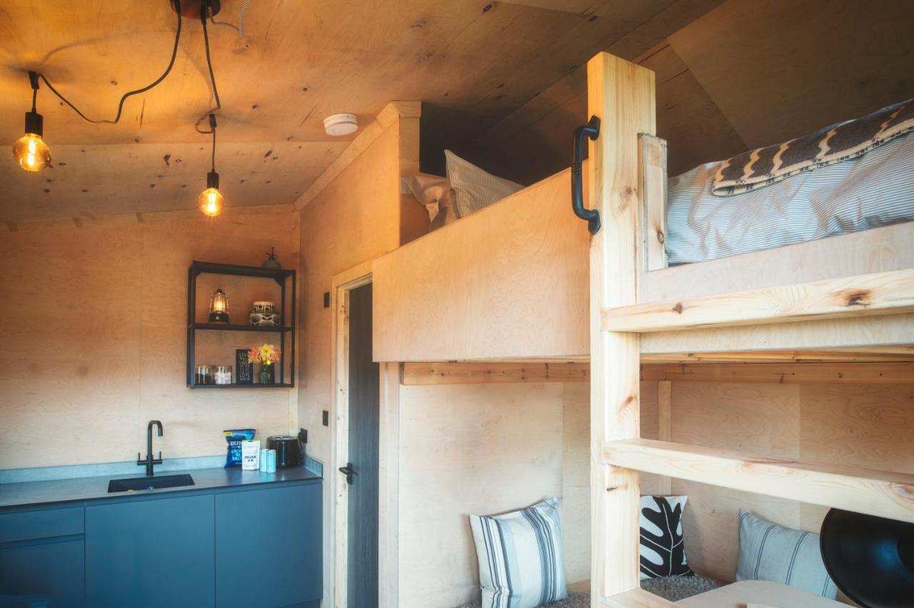 Luxury Glamping Cabin With Outdoor Bath On Cornish Flower Farm Truro Luaran gambar